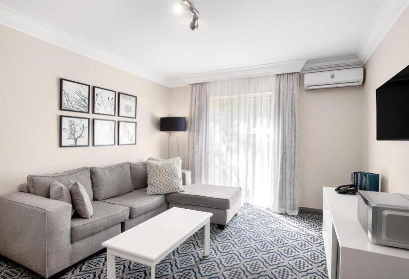 Люкс 2 Спальни, Protea Hotel By Marriott Johannesburg Balalaika Sandton