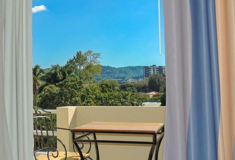 اتاق کلاب, Sheraton Presidente San Salvador