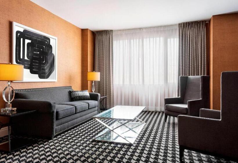 سوئیت اجرایی با تخت کینگ, Le Méridien Charlotte