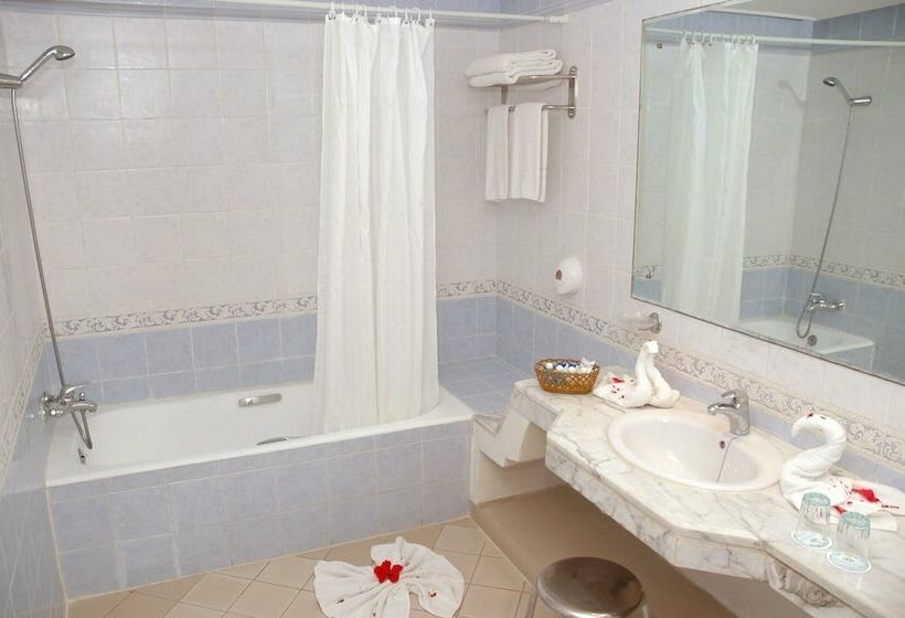 اتاق استاندارد سه نفره, Riadh Palms Resort & Spa