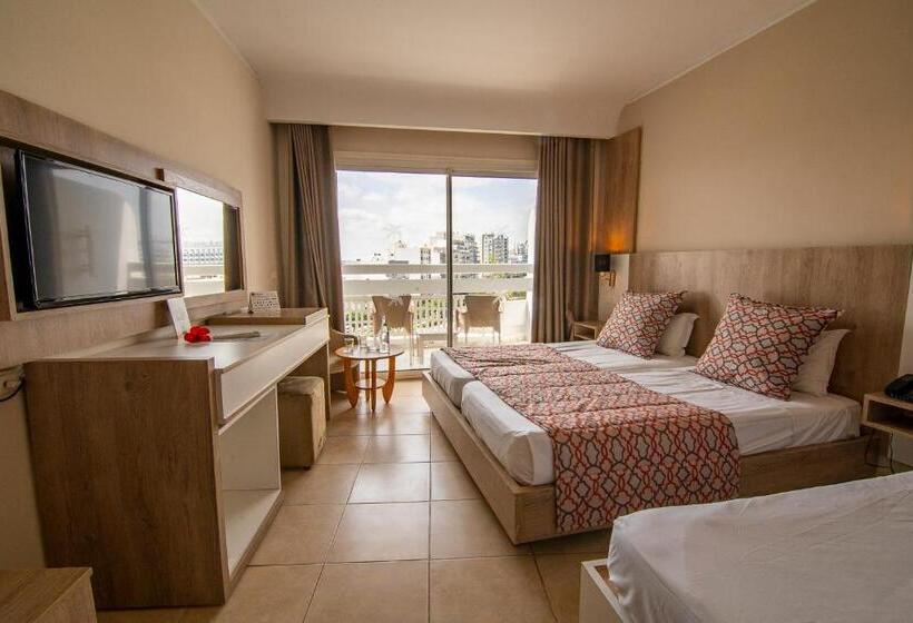 اتاق استاندارد سه نفره, Riadh Palms Resort & Spa