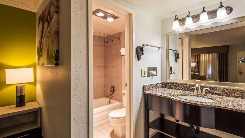 Номер Стандарт, Best Western Innsuites Phoenix Hotel & Suites