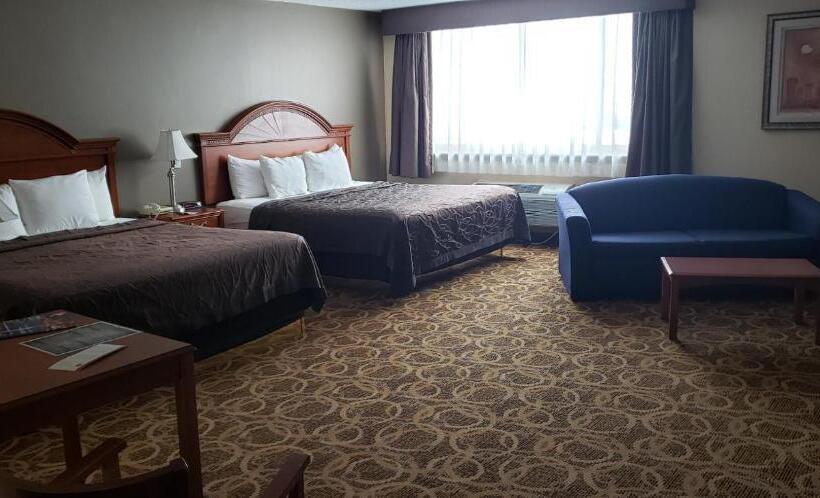 패밀리 스위트, Clarion Inn