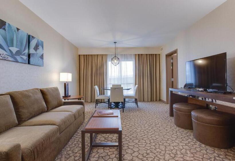 سوئیت با تخت بزرگ, Cliff Castle Casino