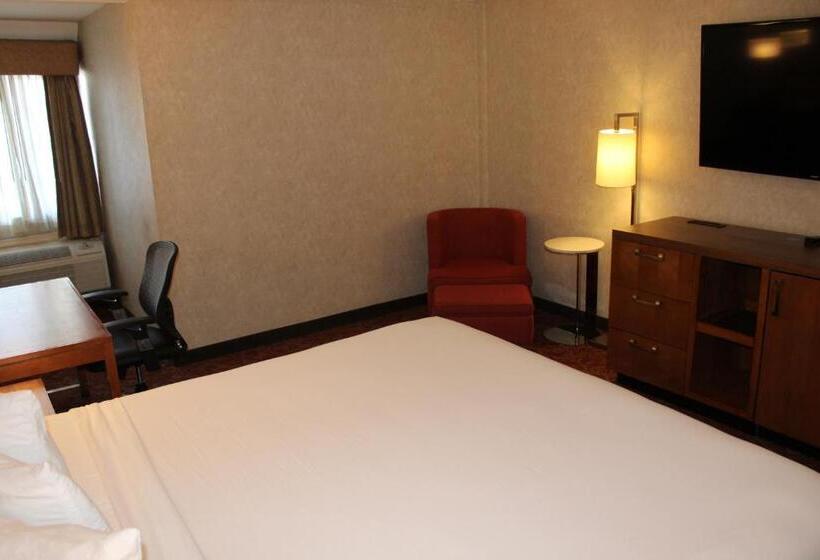חדר סופריור עם מיטת קינג, Clarion Hotel Bakersfield North
