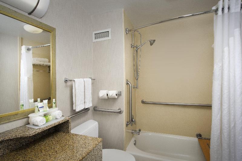 キングサイズベッドのスタンダードルーム, Holiday Inn Express Baltimore At The Stadiums, An Ihg
