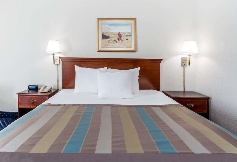 Номер Стандарт 2 Двуспальные Кровати, Baymont By Wyndham Greensboro/coliseum