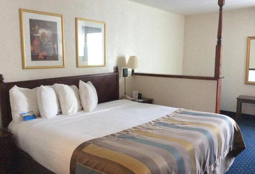 Люкс Deluxe Кровать Кинг, Baymont By Wyndham Greensboro/coliseum