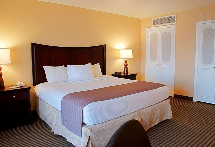 Номер Стандарт Двуспальная Кровать, Best Western Fort Myers Waterfront