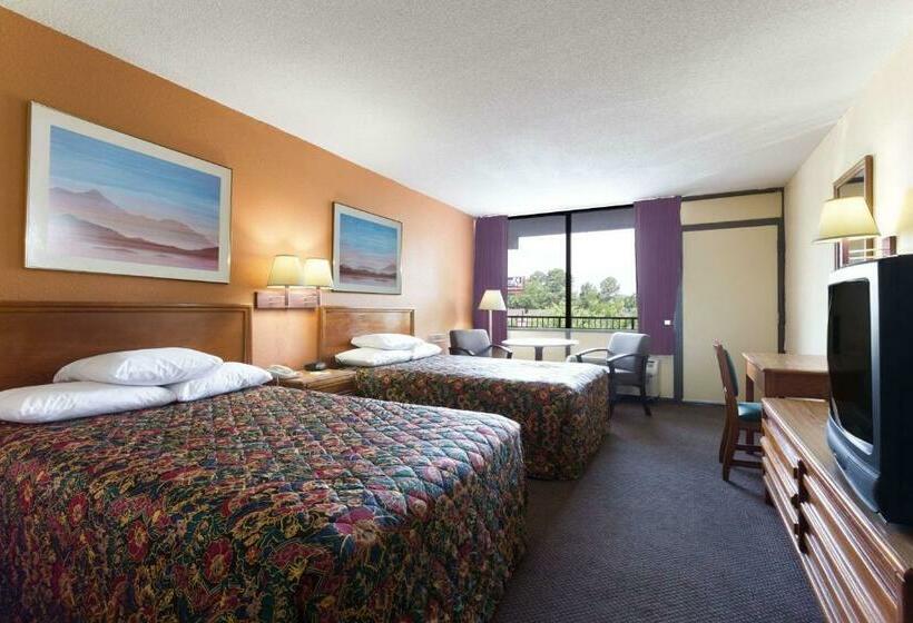 اتاق استاندارد با 2 تخت دوبل, Days Inn By Wyndham Raleigh South