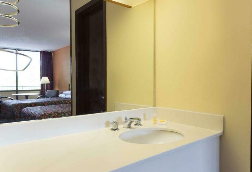 اتاق استاندارد با 2 تخت دوبل, Days Inn By Wyndham Raleigh South