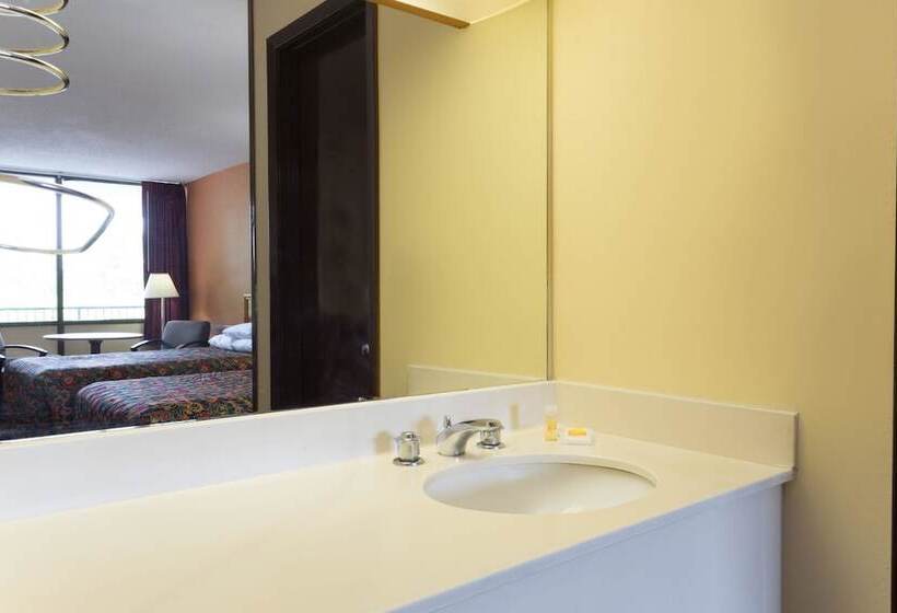 اتاق استاندارد با تخت دوبل, Days Inn By Wyndham Raleigh South