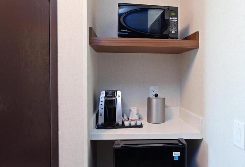 Номер Стандарт Кровать Кинг Адаптированный для Инвалидов, Holiday Inn Express Los Angeles Lax Airport, An Ihg