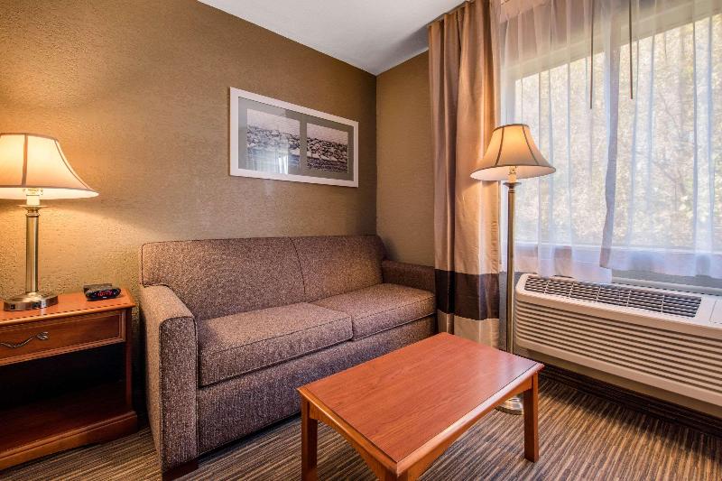 Люкс Кровать Кинг, Quality Inn & Suites New Castle