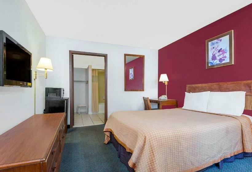 Номер Стандарт Адаптированный для Инвалидов, Days Inn By Wyndham Mt. Sterling