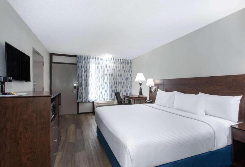 اتاق استاندارد با تخت بزرگ برای معلولان, Days Inn By Wyndham Orlando Conv. Center/international Dr