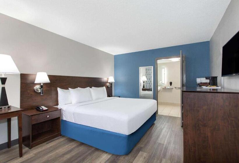 اتاق استاندارد با تخت بزرگ برای معلولان, Days Inn By Wyndham Orlando Conv. Center/international Dr