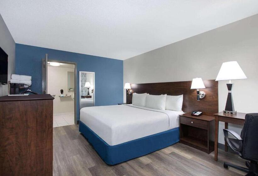 اتاق استاندارد با تخت بزرگ برای معلولان, Days Inn By Wyndham Orlando Conv. Center/international Dr