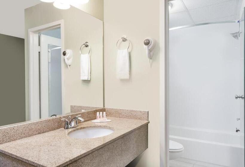 Стандартный Номер Кровать Кинг, Days Inn By Wyndham Windsor Locks / Bradley Intl Airport