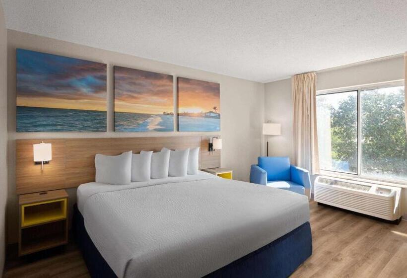 Номер Deluxe Кровать Кинг, Days Inn By Wyndham Florence Near Civic Center