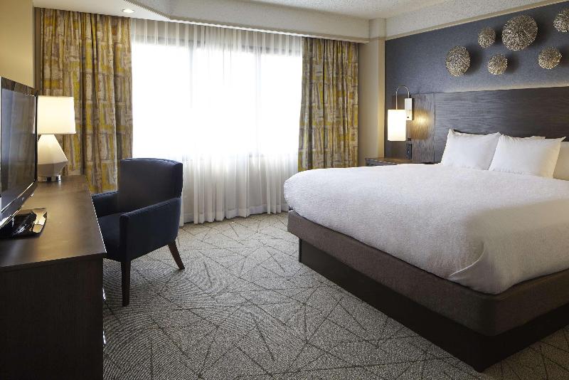 Люкс Кровать Кинг, Embassy Suites By Hilton Atlanta Galleria