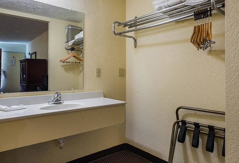 Номер Deluxe, Motel 6 Columbus, Oh