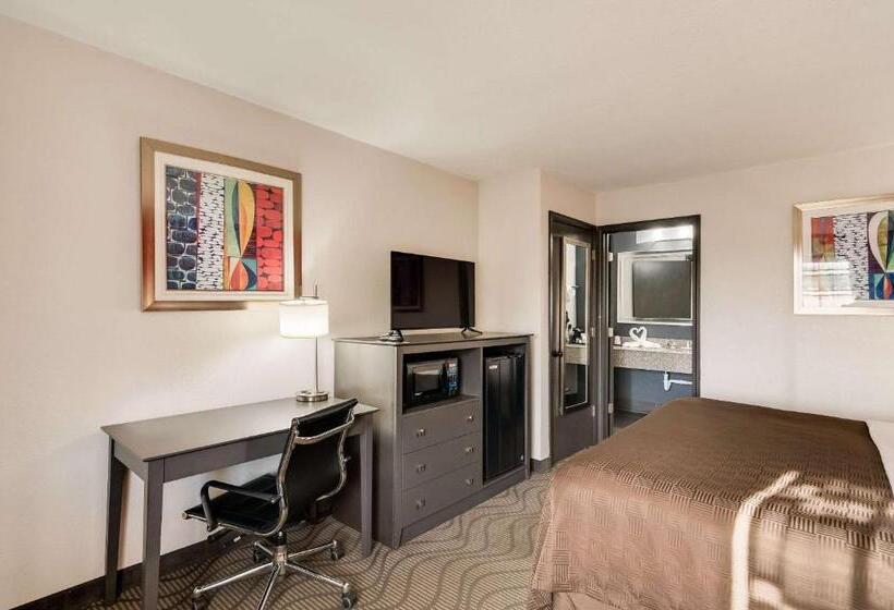 Стандартный Номер Кровать Кинг, Clarion Inn & Suites Russellville I40