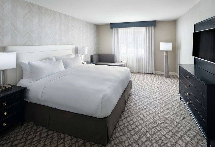 سوئیت 2 خوابه, Doubletree Suites By Hilton Charlotte Southpark