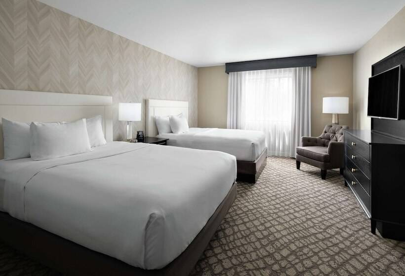 سوییت, Doubletree Suites By Hilton Charlotte Southpark