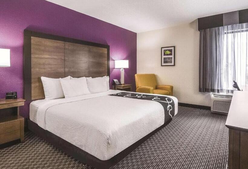 Номер Стандарт Кровать Кинг Адаптированный для Инвалидов, La Quinta By Wyndham Myrtle Beach   N. Kings Hwy
