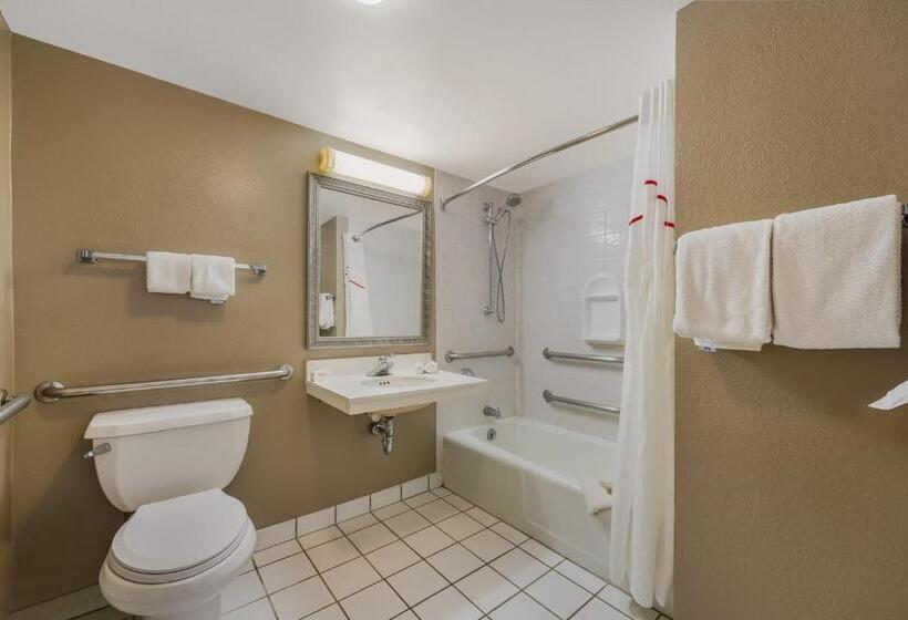 Номер Deluxe Адаптированный для Инвалидов, Red Roof Inn Painted Post