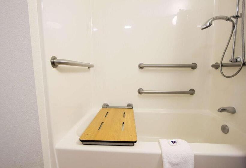 Номер Стандарт Кровать Кинг Адаптированный для Инвалидов, Motel 6 East Brunswick, Nj