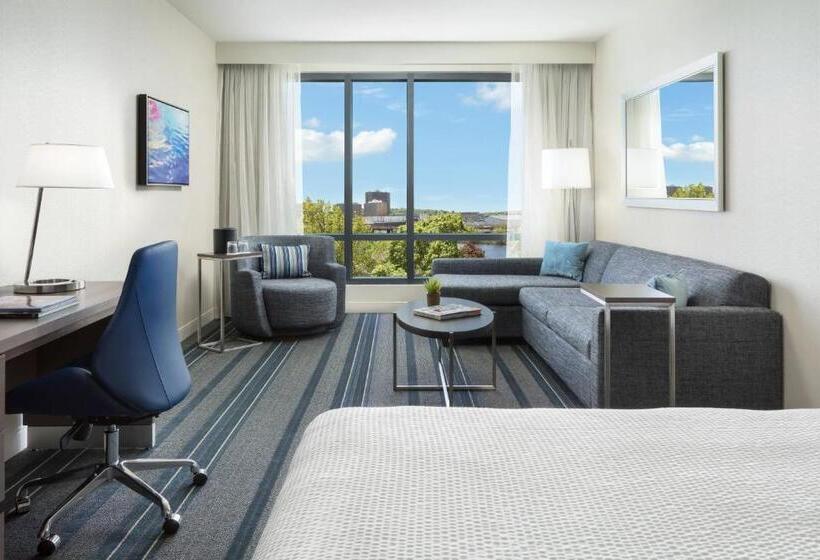이그제큐티브 룸, Courtyard By Marriott Boston Cambridge
