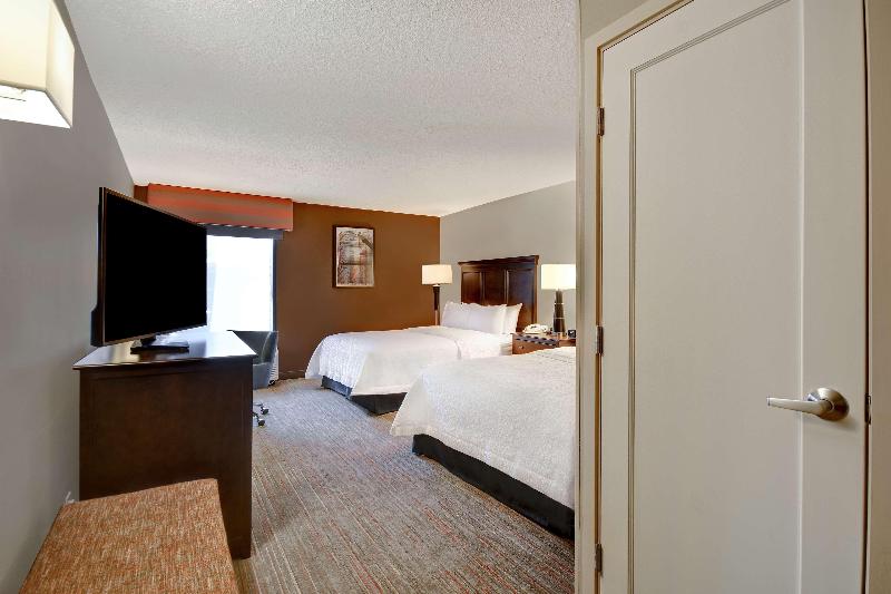Номер Стандарт, Hampton Inn & Suites Alexandria Old Town Area South