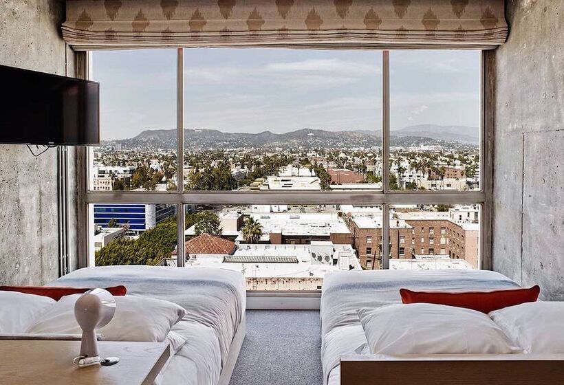 Standard Room 2 Double Beds, The Line Hotel La