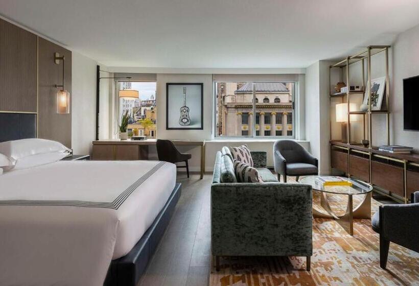 اتاق لوکس با تخت بزرگ, Thompson Central Park New York, By Hyatt