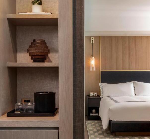 استودیو استاندارد با تخت کینگ, Thompson Central Park New York, By Hyatt