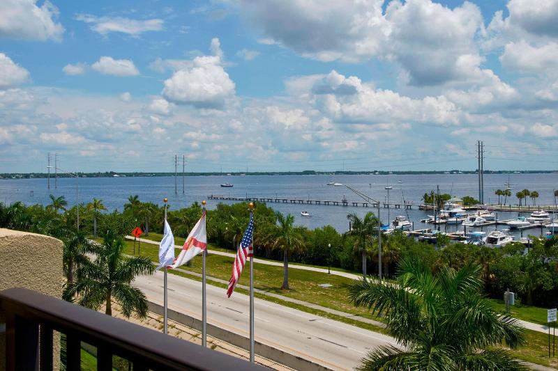 Номер Стандарт, Four Points By Sheraton Punta Gorda Harborside