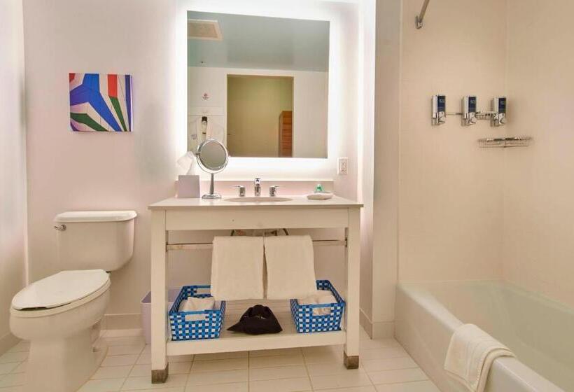Номер Superior с Видом, Four Points By Sheraton Punta Gorda Harborside
