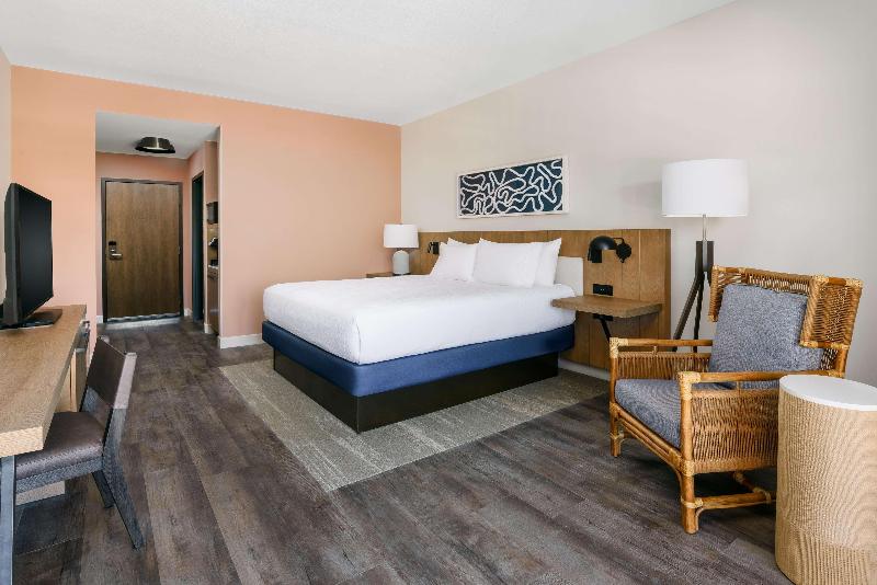 Номер Стандартный с Видом, Hilton Garden Inn St. Pete Beach