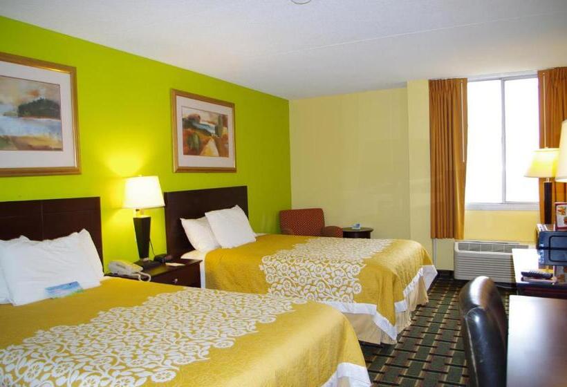 豪华房间, Days Hotel By Wyndham Danville Conference Center