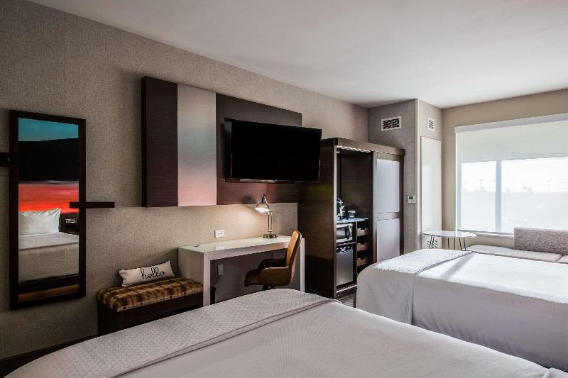 اتاق لوکس, Hilton Los Angeles Airport