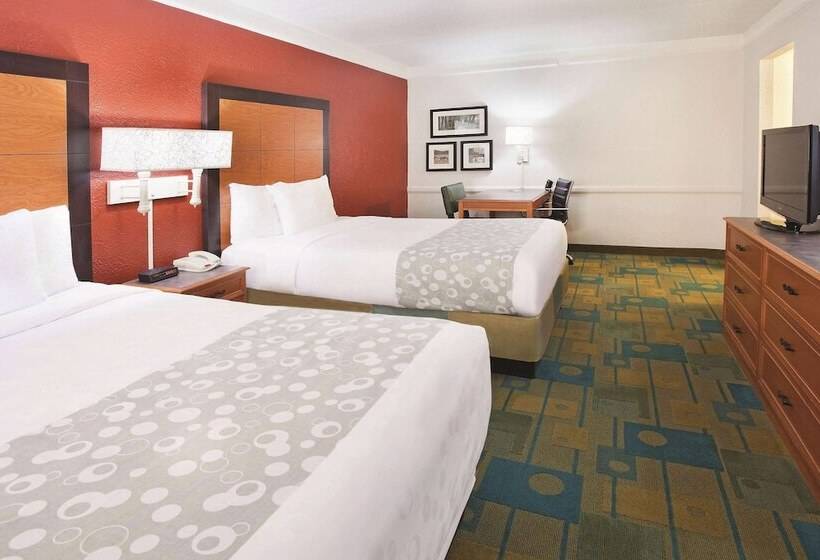 デラックスルーム, Howard Johnson By Wyndham Columbus Fort Moore