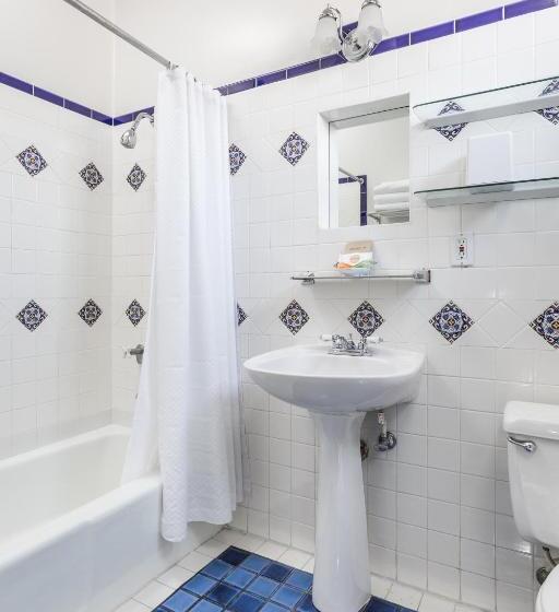 Номер Стандарт, Montecito Inn