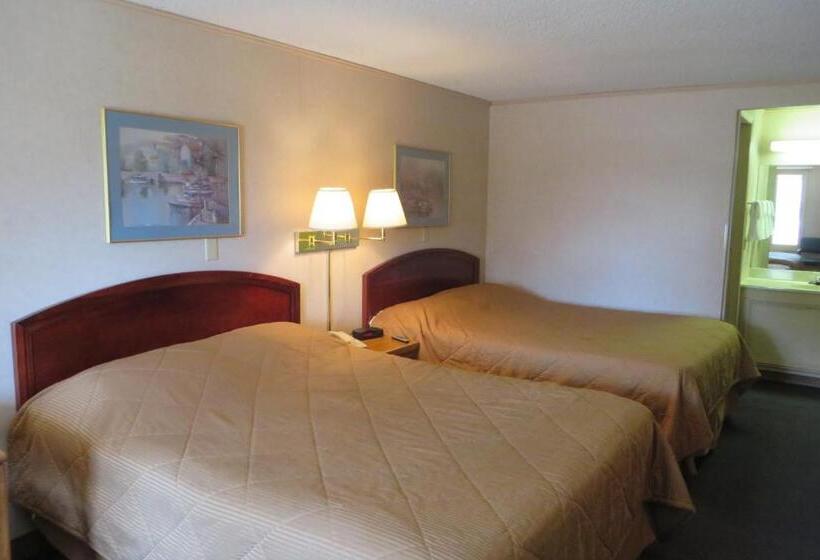 Номер Стандарт, Knights Inn Canton