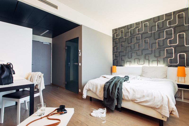 اتاق استاندارد با تخت بزرگ, Holiday Inn Express Louisville Airport Expo Center, An Ihg