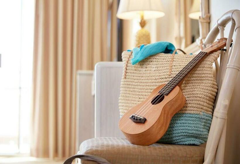 Люкс, Outrigger Waikiki Paradise