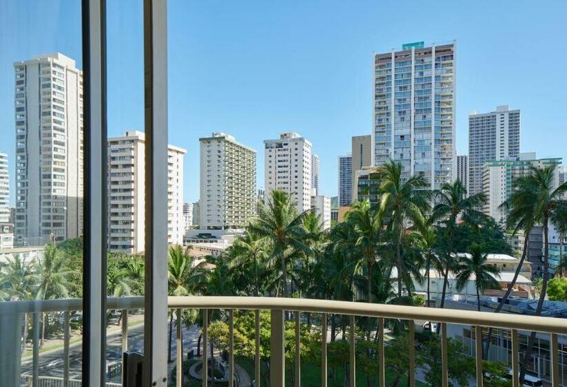 キングサイズベッドのスタンダードルーム, Outrigger Waikiki Paradise