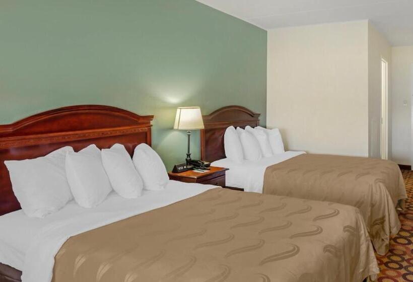适合残疾人使用的标准间, Quality Inn Enola  Harrisburg