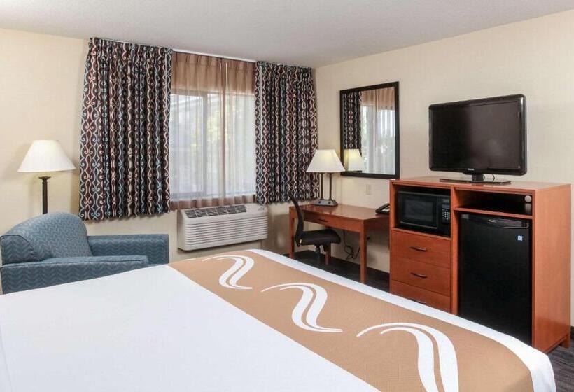 اتاق استاندارد با تخت بزرگ, Quality Inn Oakwood